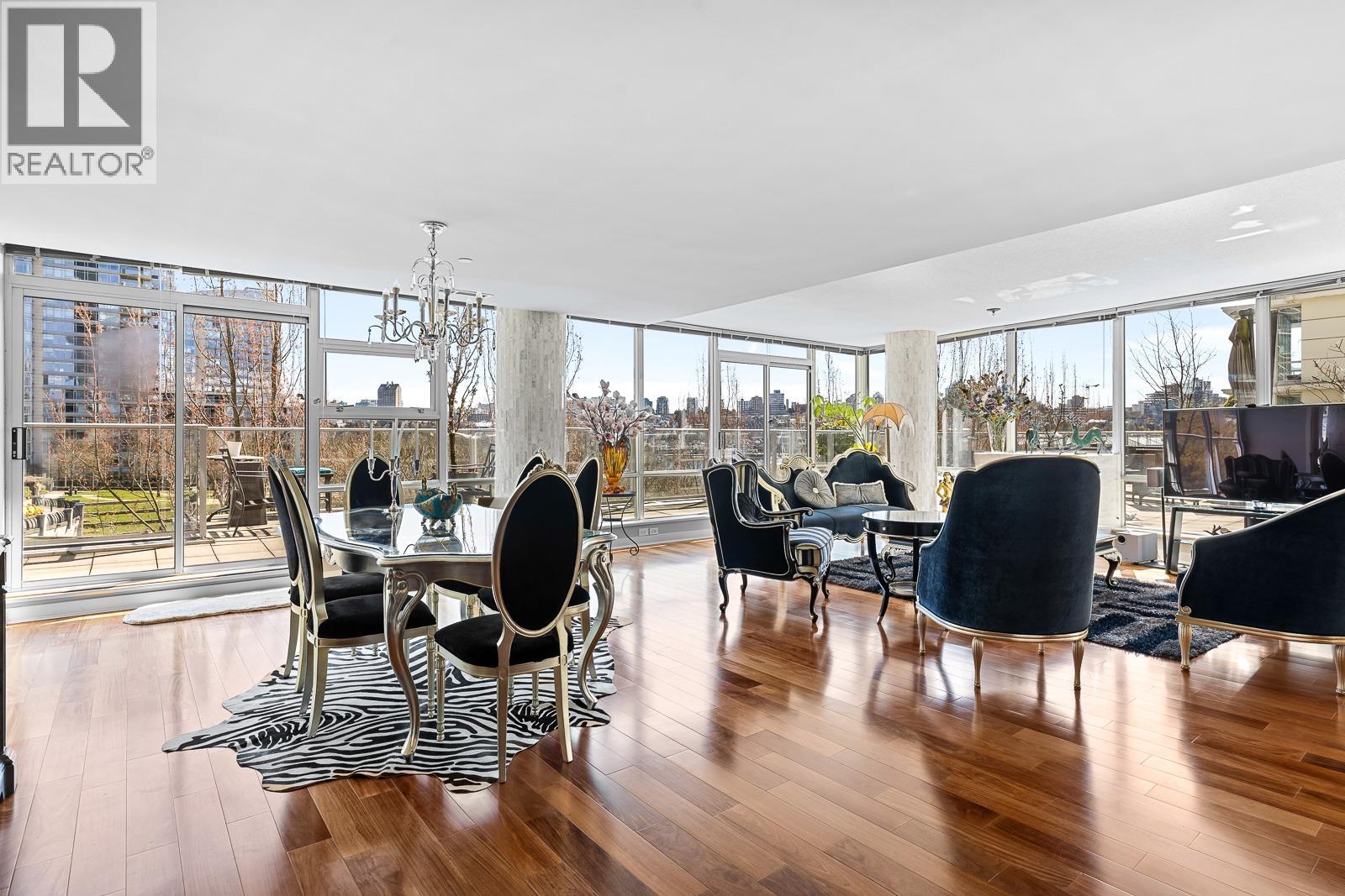 301 638 Beach Crescent, Vancouver, British Columbia  V6Z 3H4 - Photo 5 - R3077658