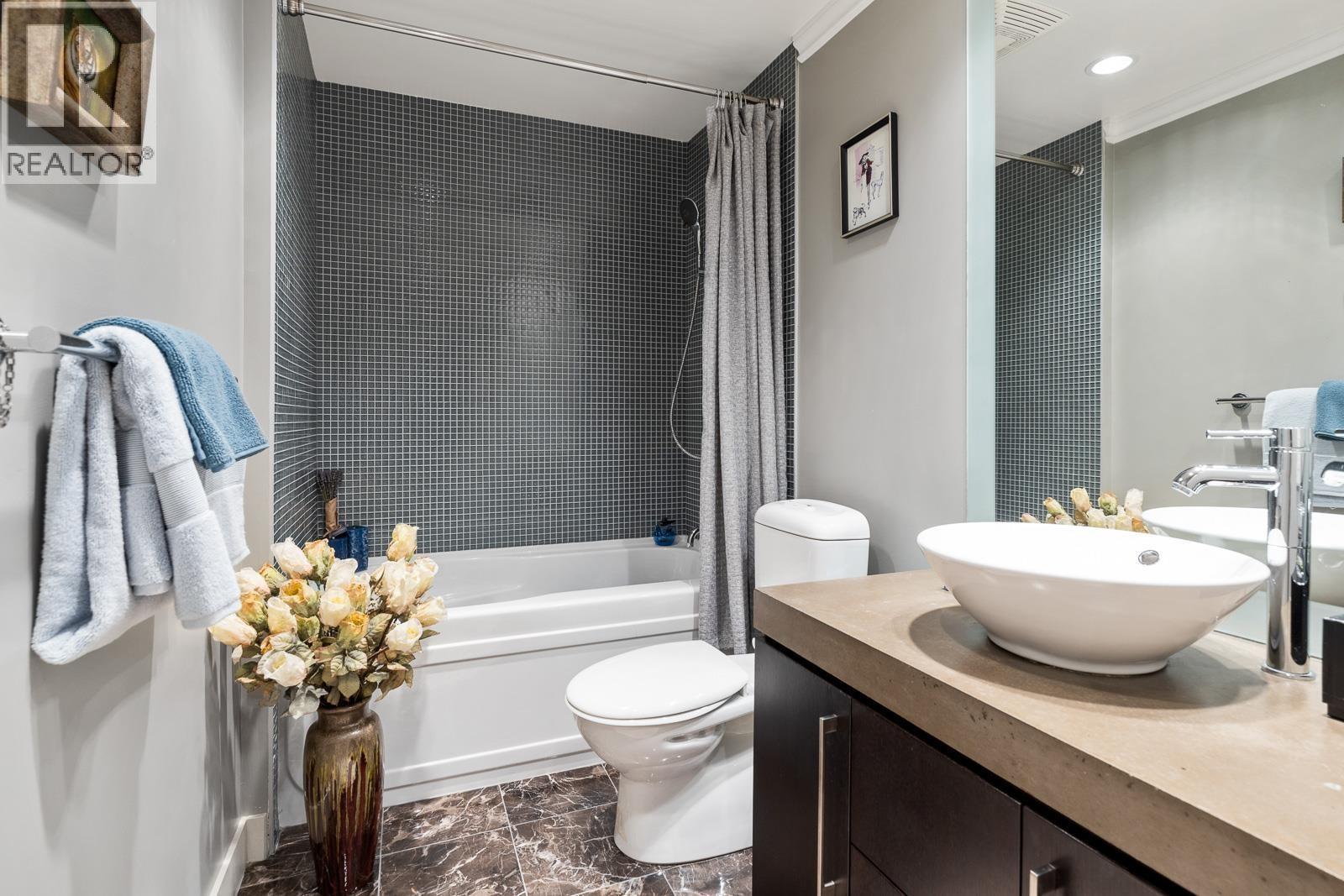 301 638 Beach Crescent, Vancouver, British Columbia  V6Z 3H4 - Photo 28 - R3077658