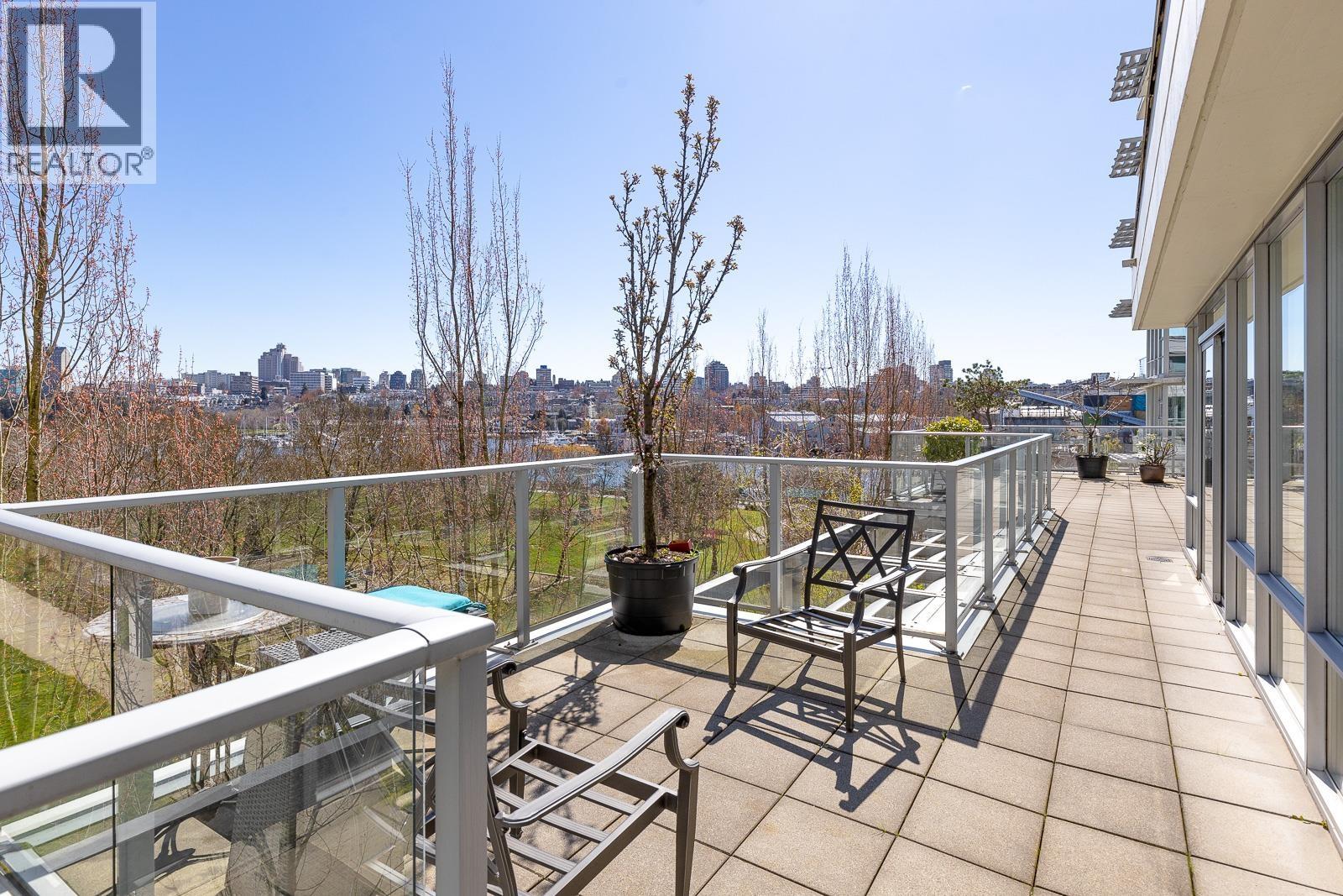 301 638 Beach Crescent, Vancouver, British Columbia  V6Z 3H4 - Photo 30 - R3077658