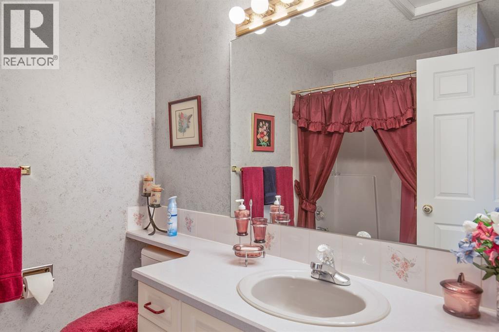 5 Atlee Close, Red Deer, Alberta  T4R 2L9 - Photo 19 - A2273898