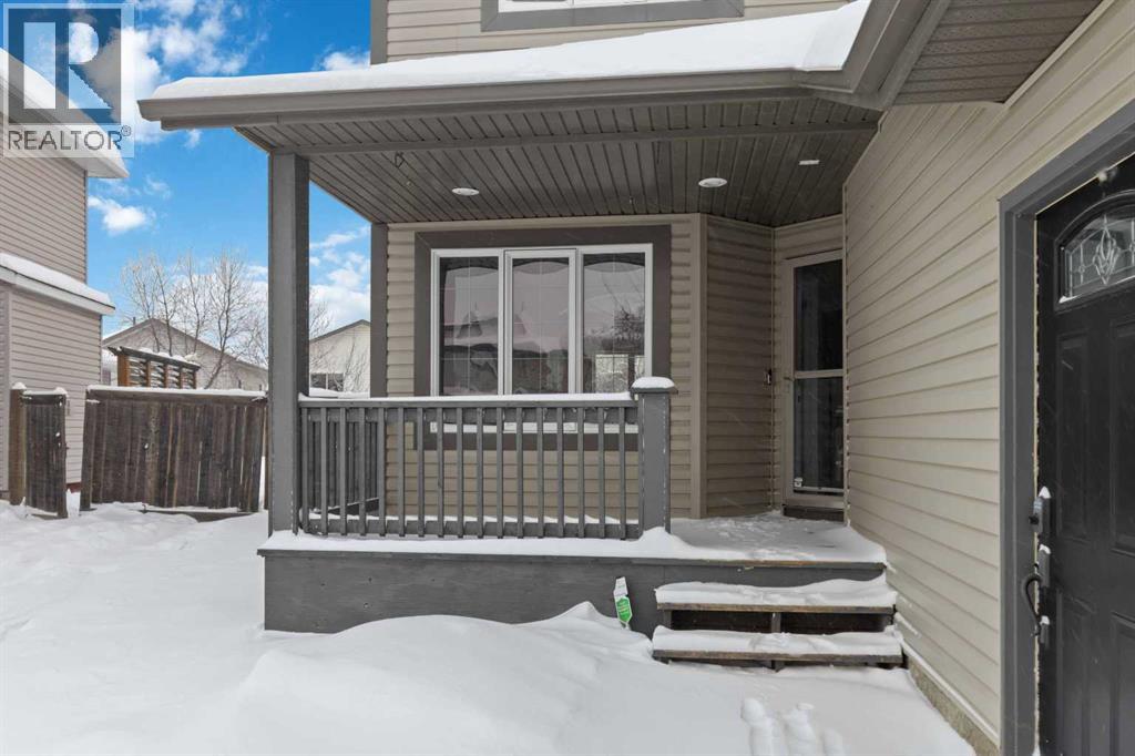 129 Crown Creek Lane, Fort Mcmurray, Alberta  T9K 2V1 - Photo 2 - A2275787