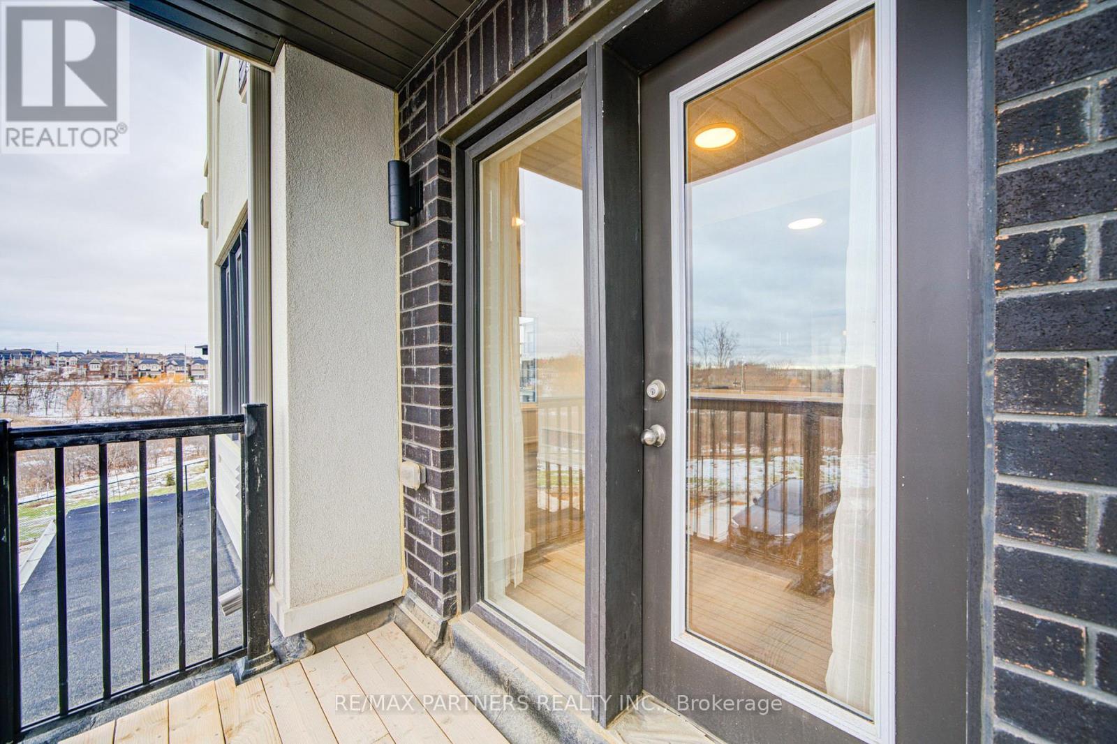 152 Matawin Lane, Richmond Hill, Ontario L4B 0H7 - Photo 8 - N12680544