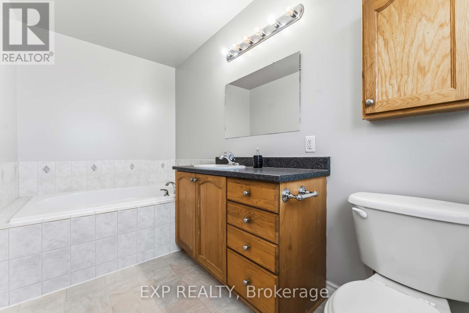 214 Montmorency Way, Ottawa, Ontario  K4A 0J9 - Photo 31 - X12684514