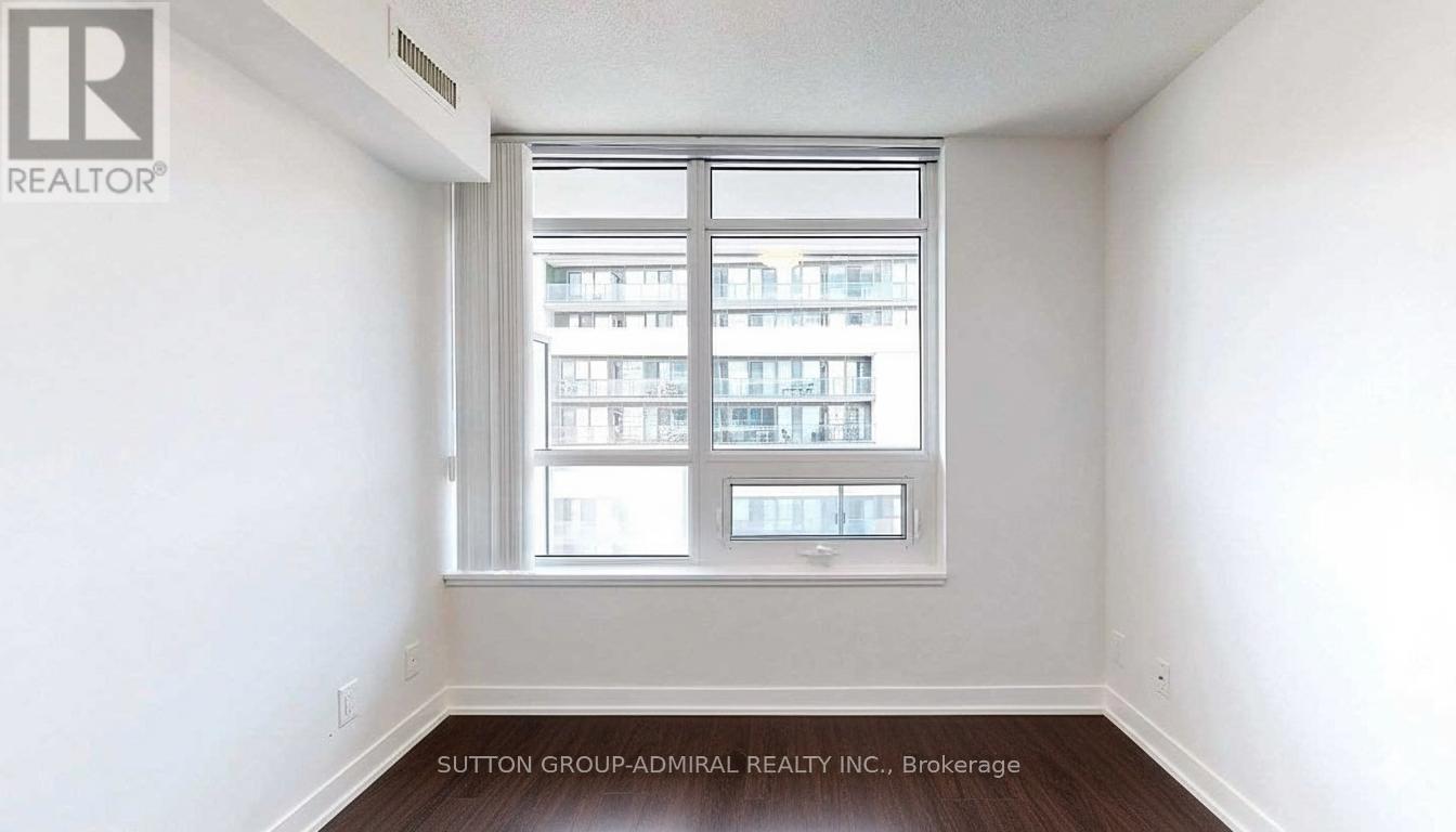 1611 (Room 3) - 365 Church Street, Toronto, Ontario  M5B 0B5 - Photo 3 - C12684500