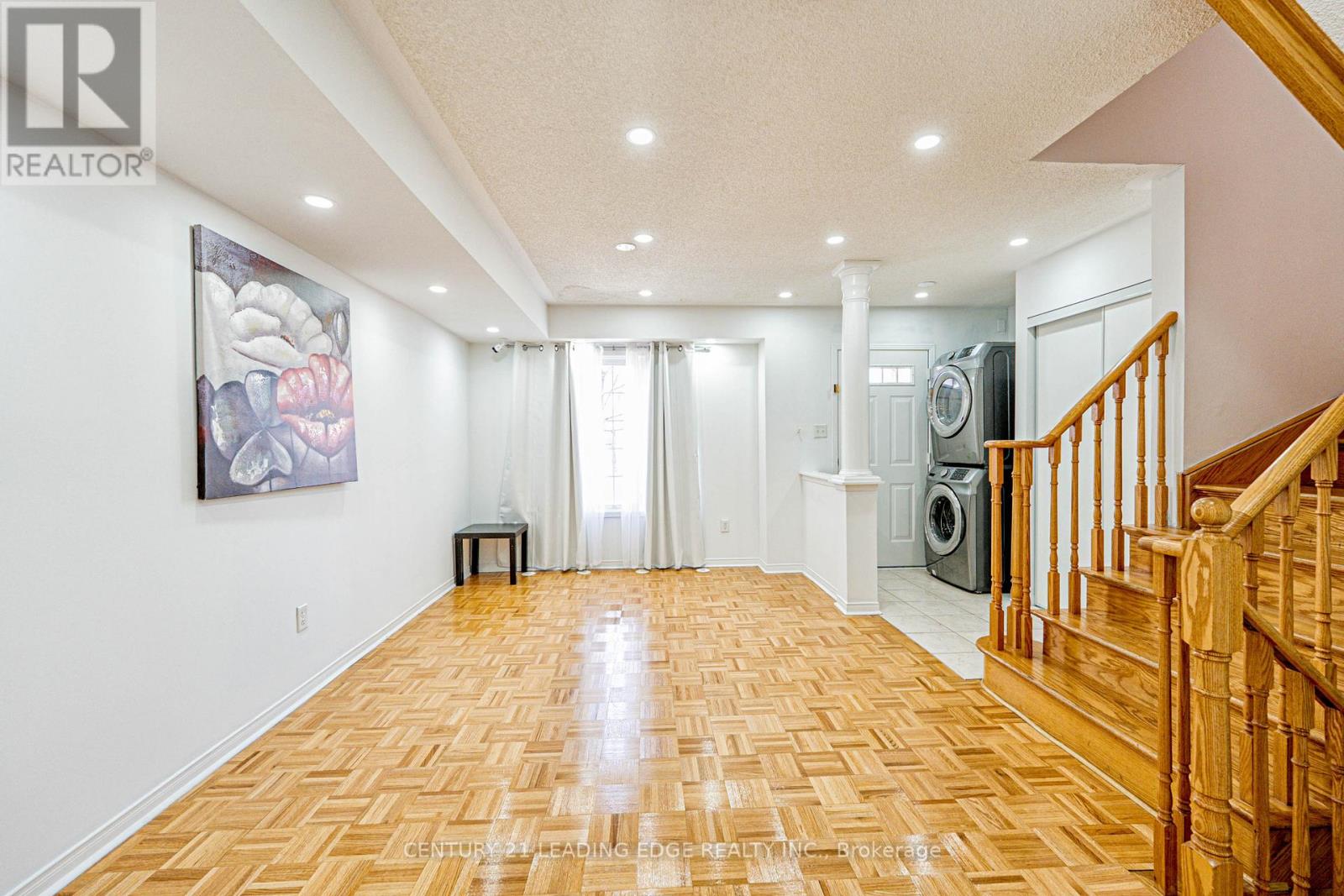 75 Elphick Lane, Toronto, Ontario  M9N 4A2 - Photo 5 - W12684518