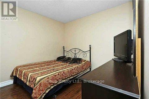 Upper - 46 Salisbury Circle, Brampton, Ontario  L6V 2Z5 - Photo 10 - W12684526