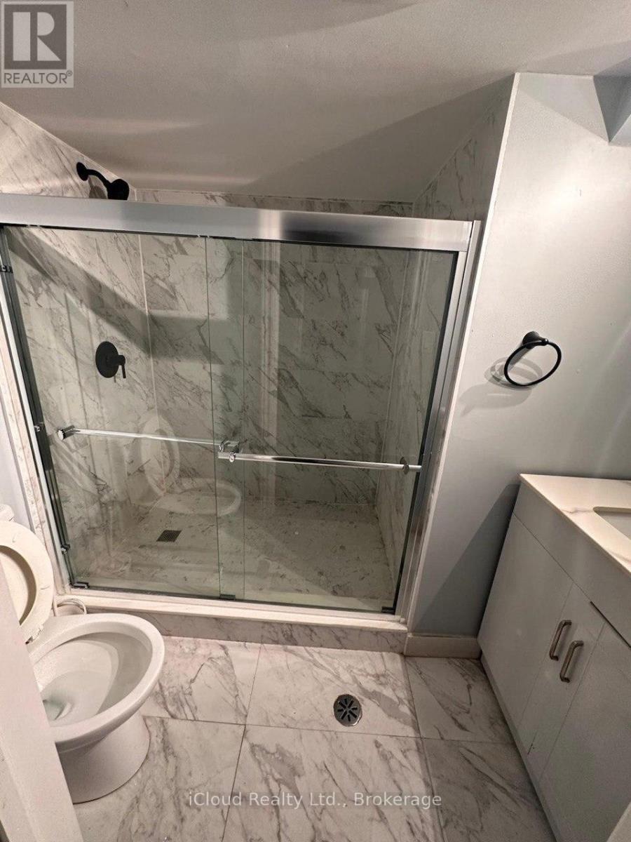 Upper - 46 Salisbury Circle, Brampton, Ontario  L6V 2Z5 - Photo 11 - W12684526