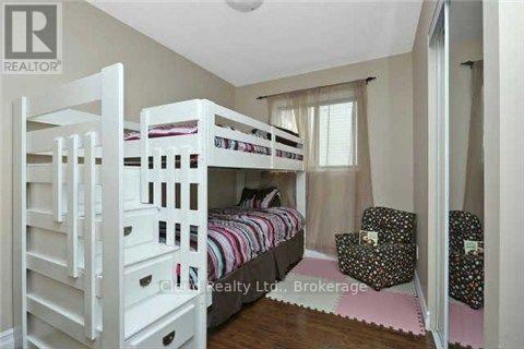 Upper - 46 Salisbury Circle, Brampton, Ontario  L6V 2Z5 - Photo 9 - W12684526