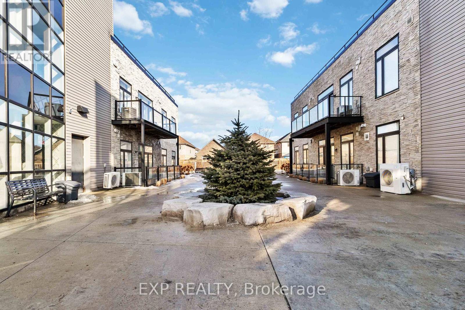 105a - 85 Morrell Street, Brant, Ontario  N3T 4J6 - Photo 4 - X12684528