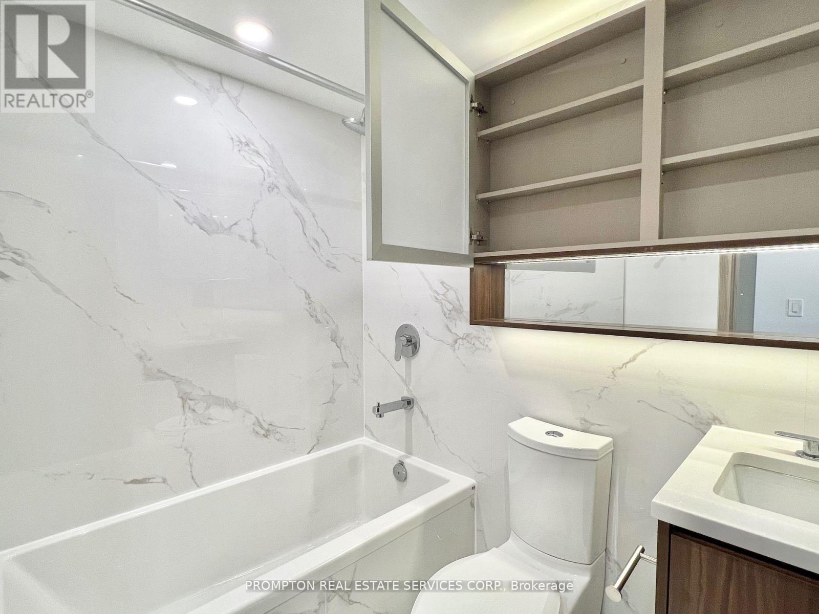 607 - 38 Widmer Street E, Toronto, Ontario  M5V 2E9 - Photo 17 - C12578976