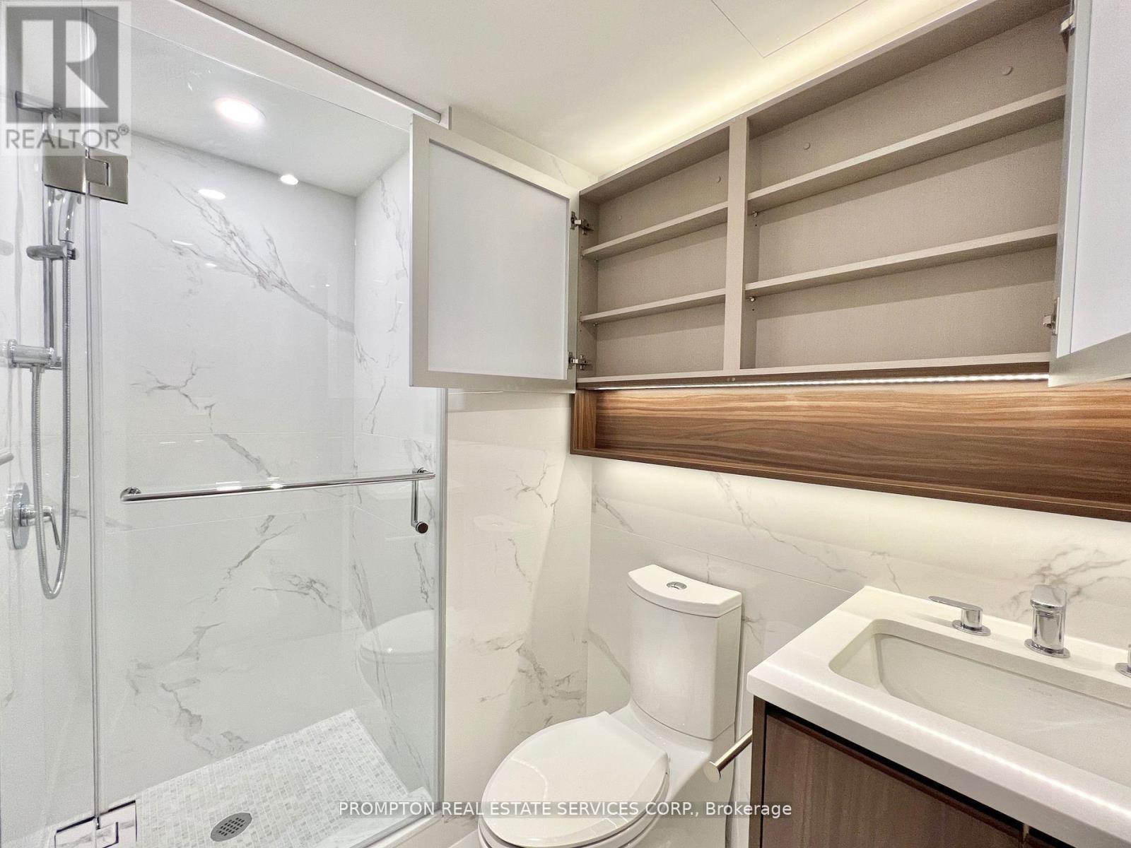 607 - 38 Widmer Street E, Toronto, Ontario  M5V 2E9 - Photo 9 - C12578976