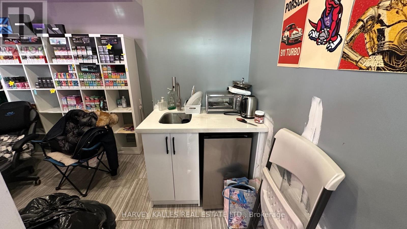 Ground - 202 Baldwin Street, Toronto, Ontario  M6B 3B4 - Photo 4 - C12671112