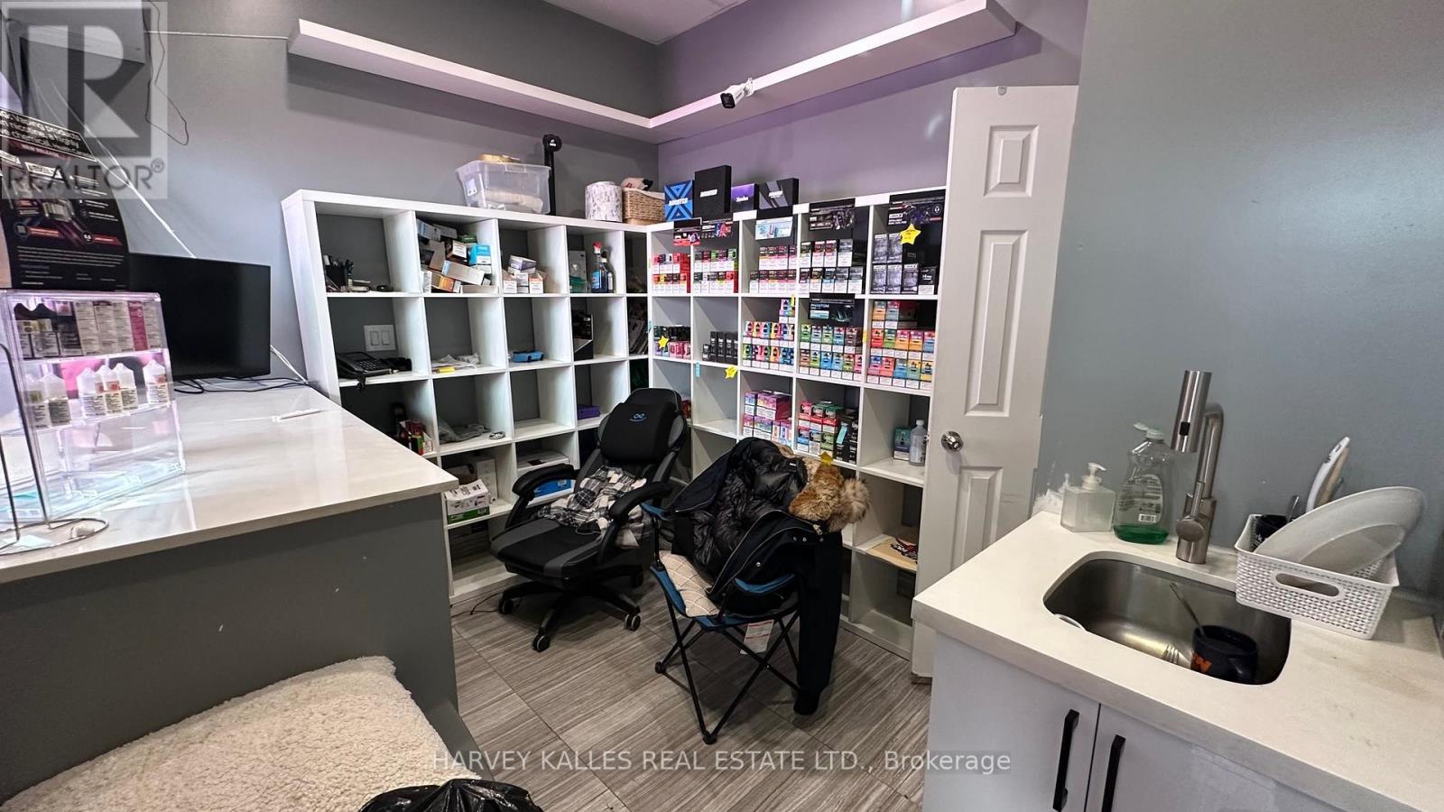 Ground - 202 Baldwin Street, Toronto, Ontario  M6B 3B4 - Photo 5 - C12671112