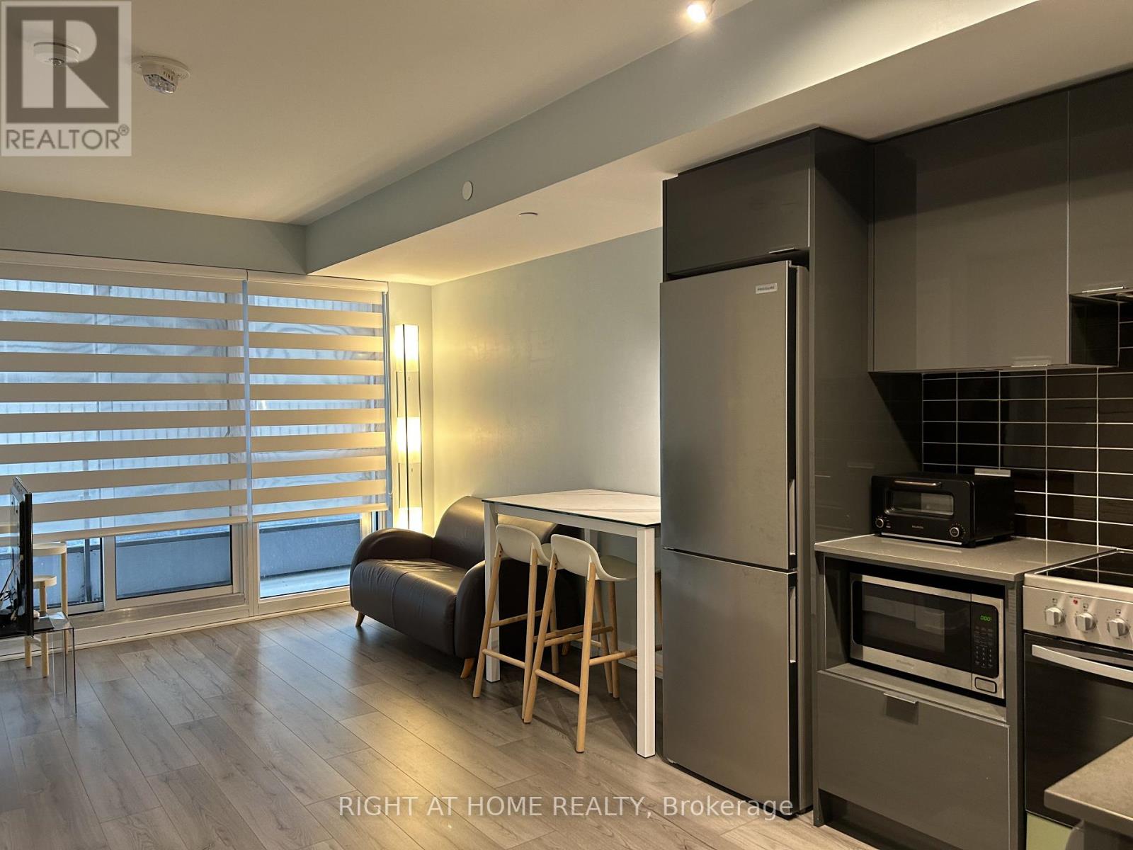 1303 - 395 BLOOR STREET E, Toronto, Ontario