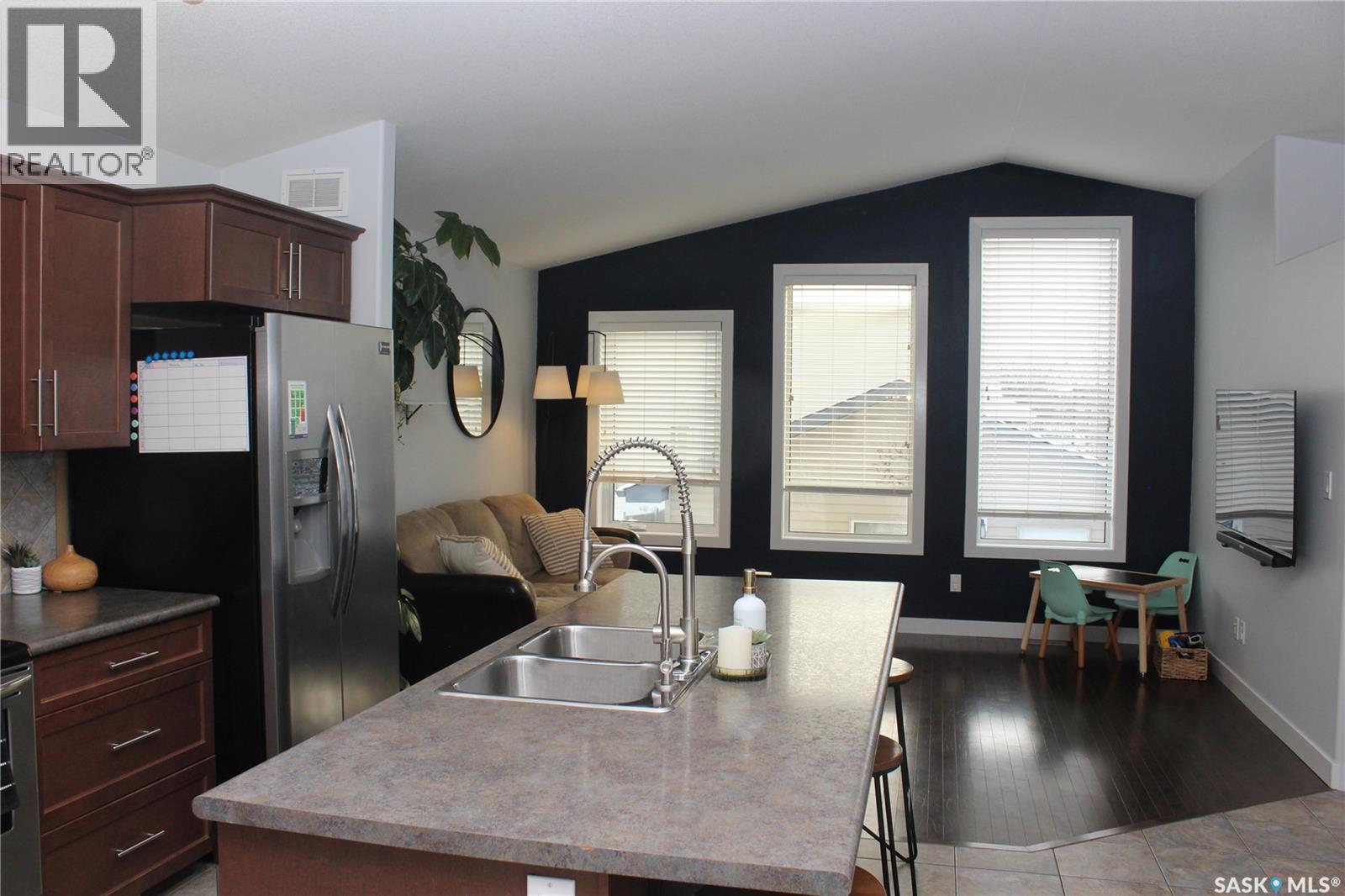 3330 Green Moss Lane, Regina, Saskatchewan  S4V 1P2 - Photo 5 - SK025470