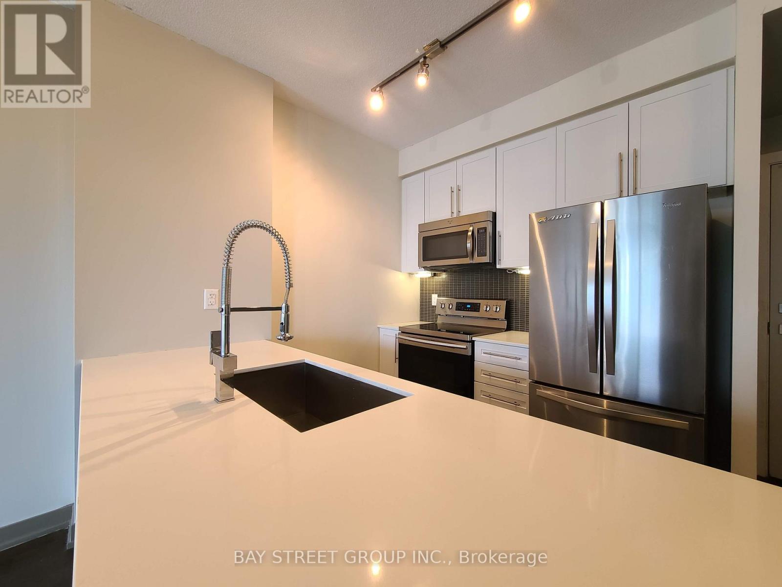 3603 - 4011 Brickstone Mews, Mississauga, Ontario  L5B 0G3 - Photo 3 - W12684534