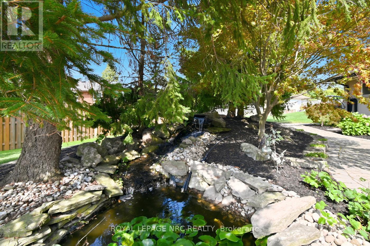 12 Fuller Crescent, Thorold, Ontario  L2V 4B9 - Photo 45 - X12557586