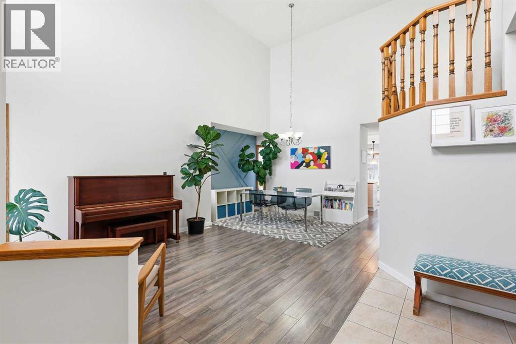 12 Citadel Close Nw, Calgary, Alberta  T3G 4A4 - Photo 5 - A2276852