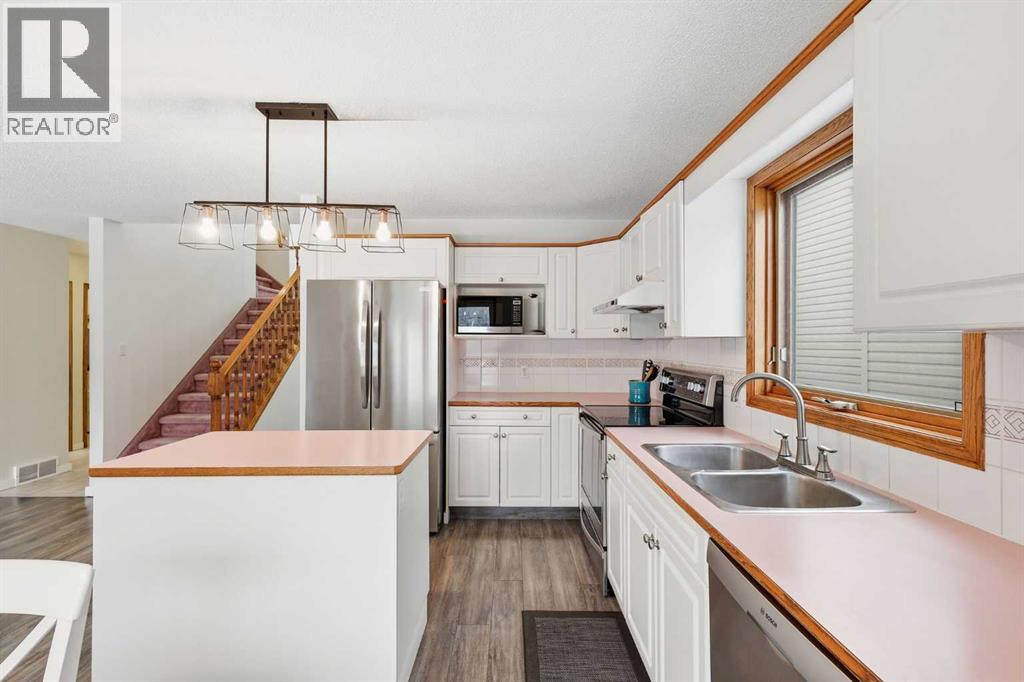 12 Citadel Close Nw, Calgary, Alberta  T3G 4A4 - Photo 15 - A2276852