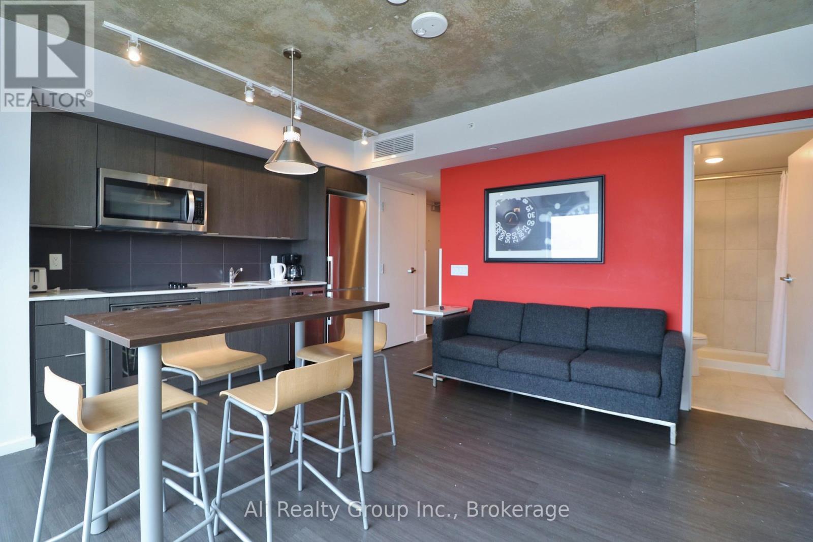 1506 - 105 Champagne Avenue S, Ottawa, Ontario  K1S 5E5 - Photo 2 - X12684542