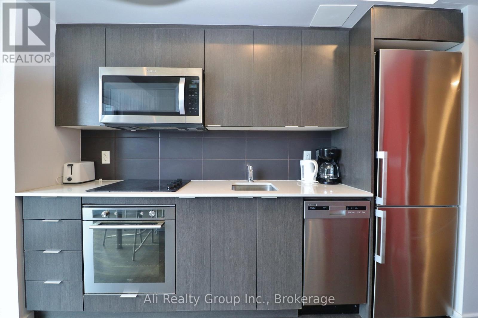 1506 - 105 Champagne Avenue S, Ottawa, Ontario  K1S 5E5 - Photo 4 - X12684542