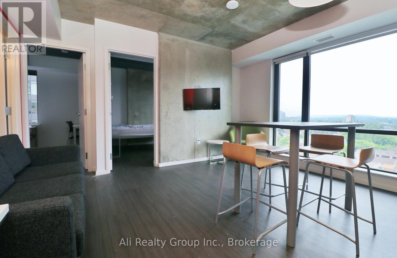 1506 - 105 Champagne Avenue S, Ottawa, Ontario  K1S 5E5 - Photo 9 - X12684542