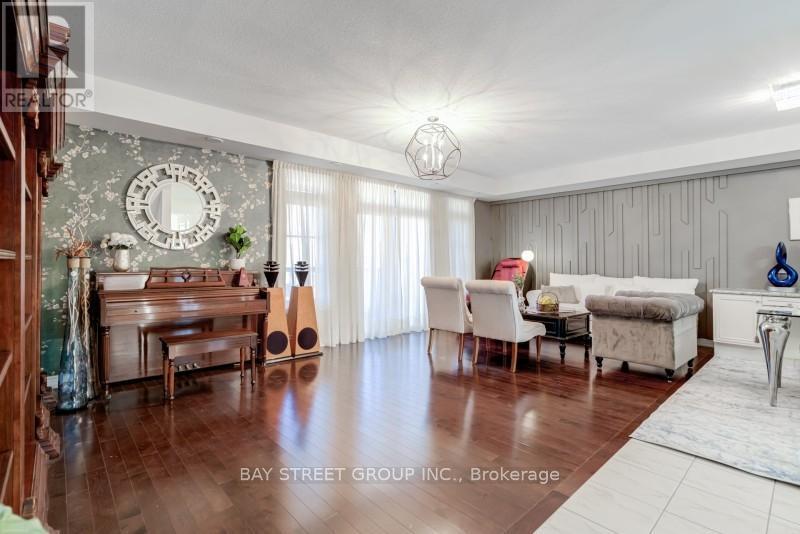 121 Luzon Avenue, Markham, Ontario  L6B 1N8 - Photo 2 - N12684546