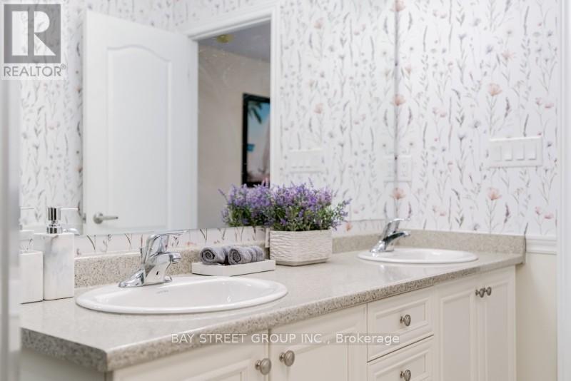 121 Luzon Avenue, Markham, Ontario  L6B 1N8 - Photo 20 - N12684546