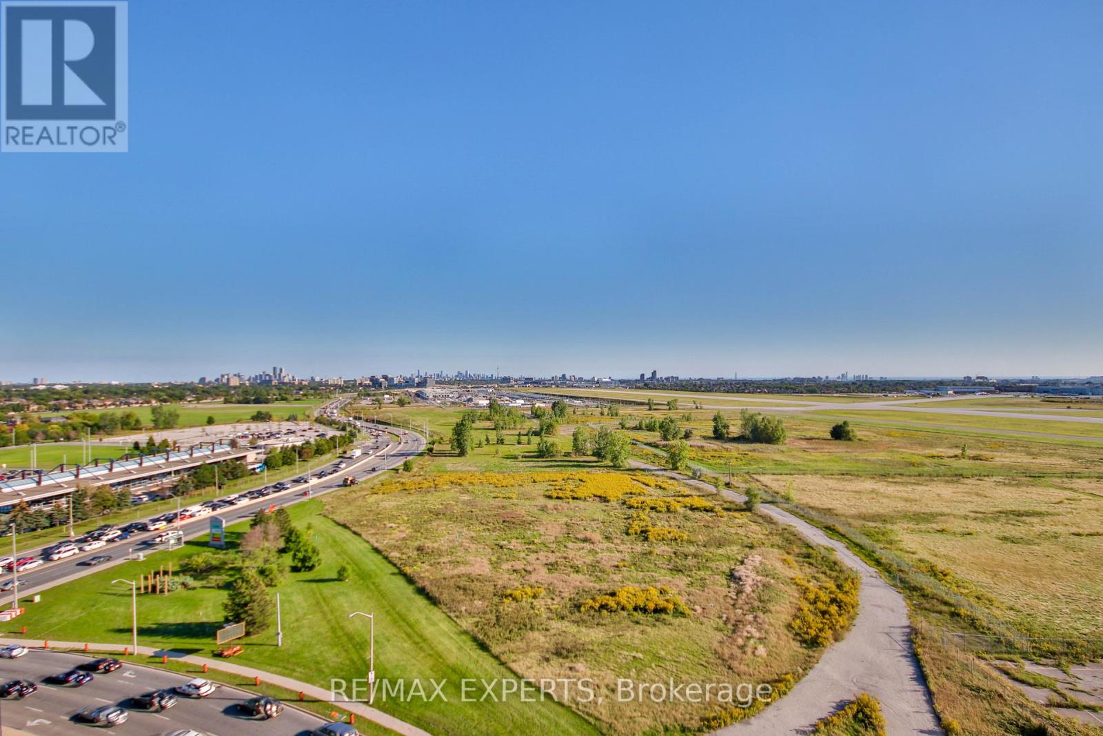 1508 - 1070 Sheppard Avenue W, Toronto, Ontario  M3J 0G8 - Photo 24 - W12684556