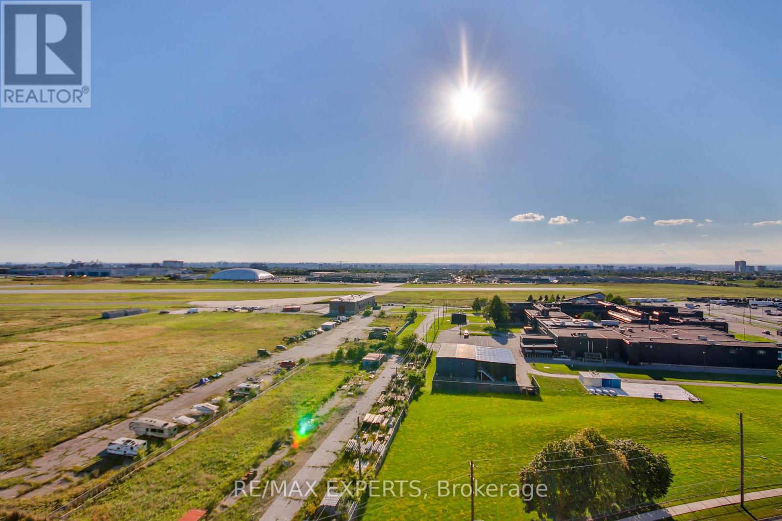 1508 - 1070 Sheppard Avenue W, Toronto, Ontario  M3J 0G8 - Photo 25 - W12684556