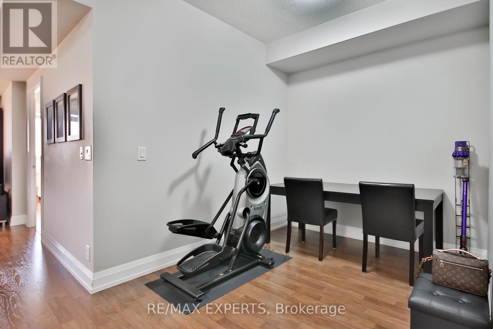 1508 - 1070 Sheppard Avenue W, Toronto, Ontario  M3J 0G8 - Photo 3 - W12684556