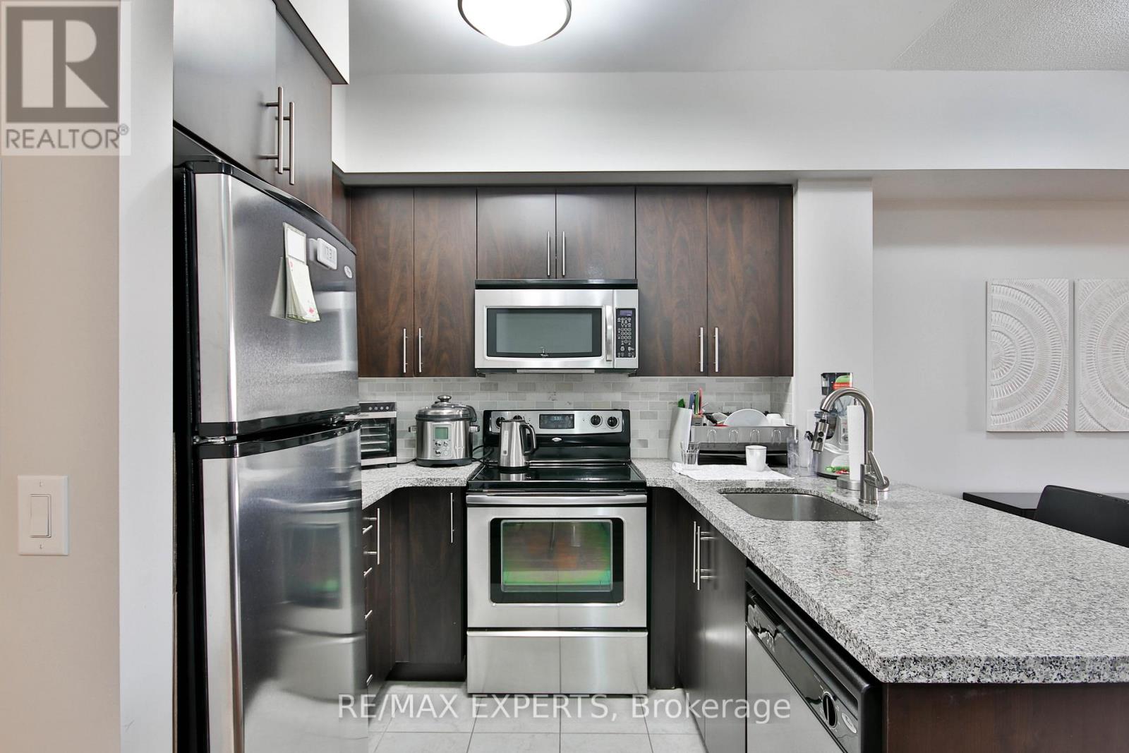 1508 - 1070 Sheppard Avenue W, Toronto, Ontario  M3J 0G8 - Photo 5 - W12684556