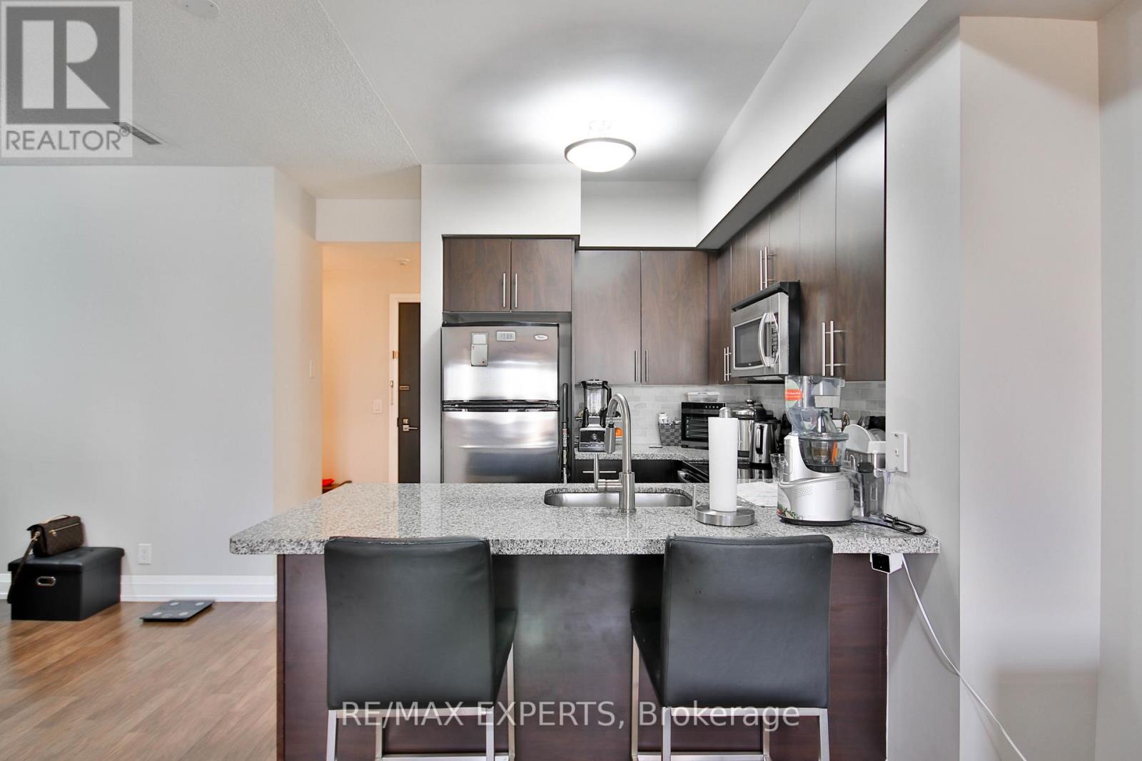 1508 - 1070 Sheppard Avenue W, Toronto, Ontario  M3J 0G8 - Photo 8 - W12684556