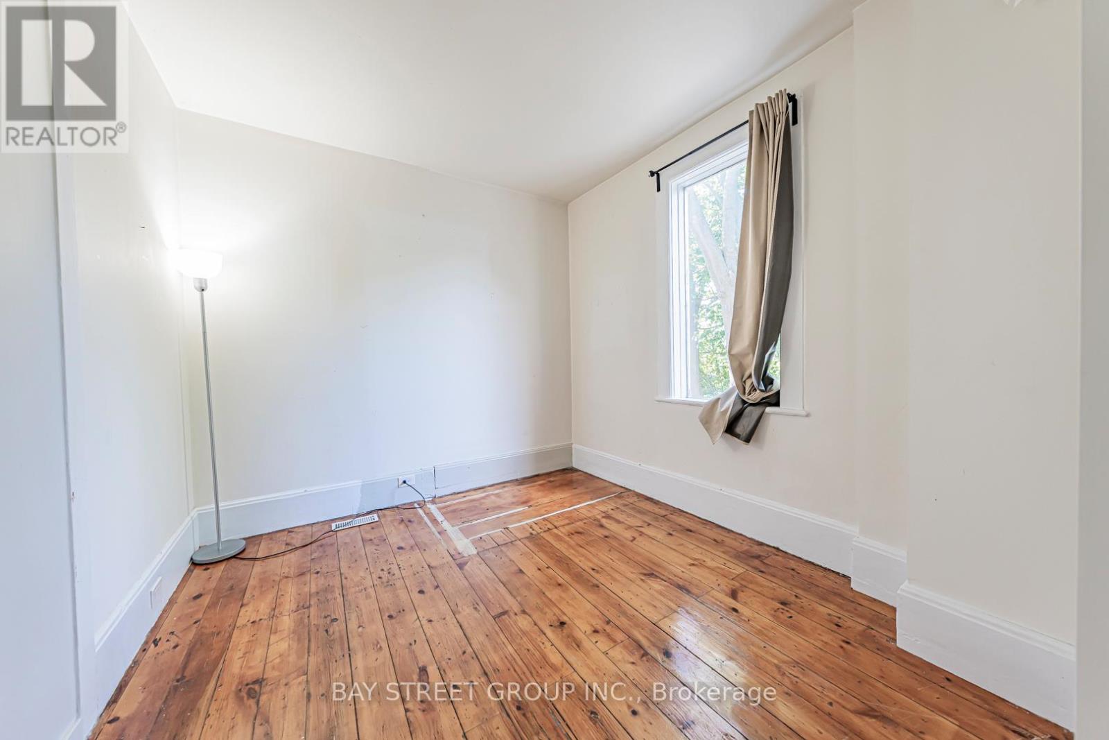 64 Sherbourne Street, Port Hope, Ontario  L1A 1H2 - Photo 7 - X12684550