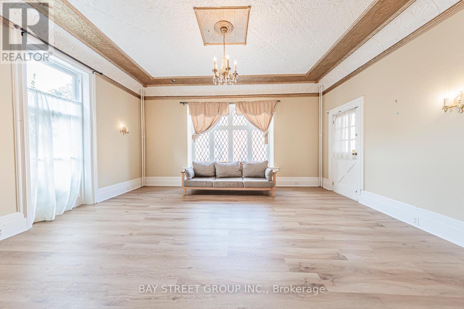 127 Walton Street, Port Hope, Ontario  L1A 1N4 - Photo 8 - X12684560