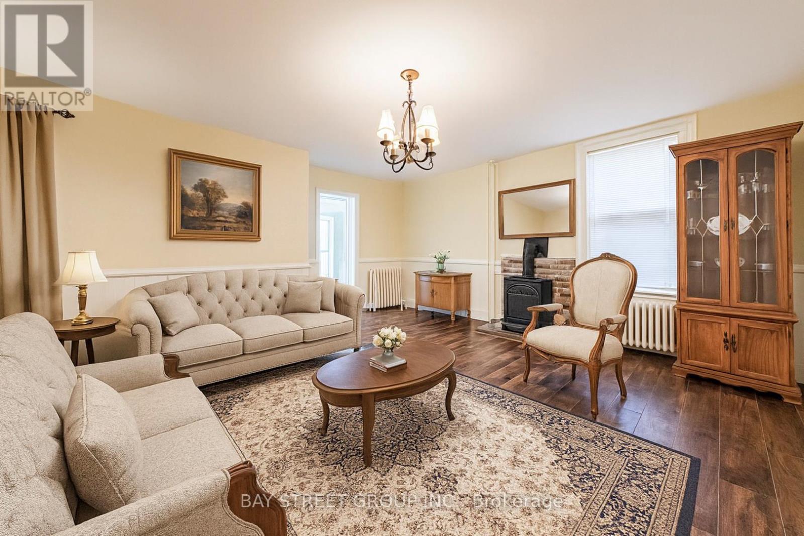 127 Walton Street, Port Hope, Ontario  L1A 1N4 - Photo 9 - X12684560