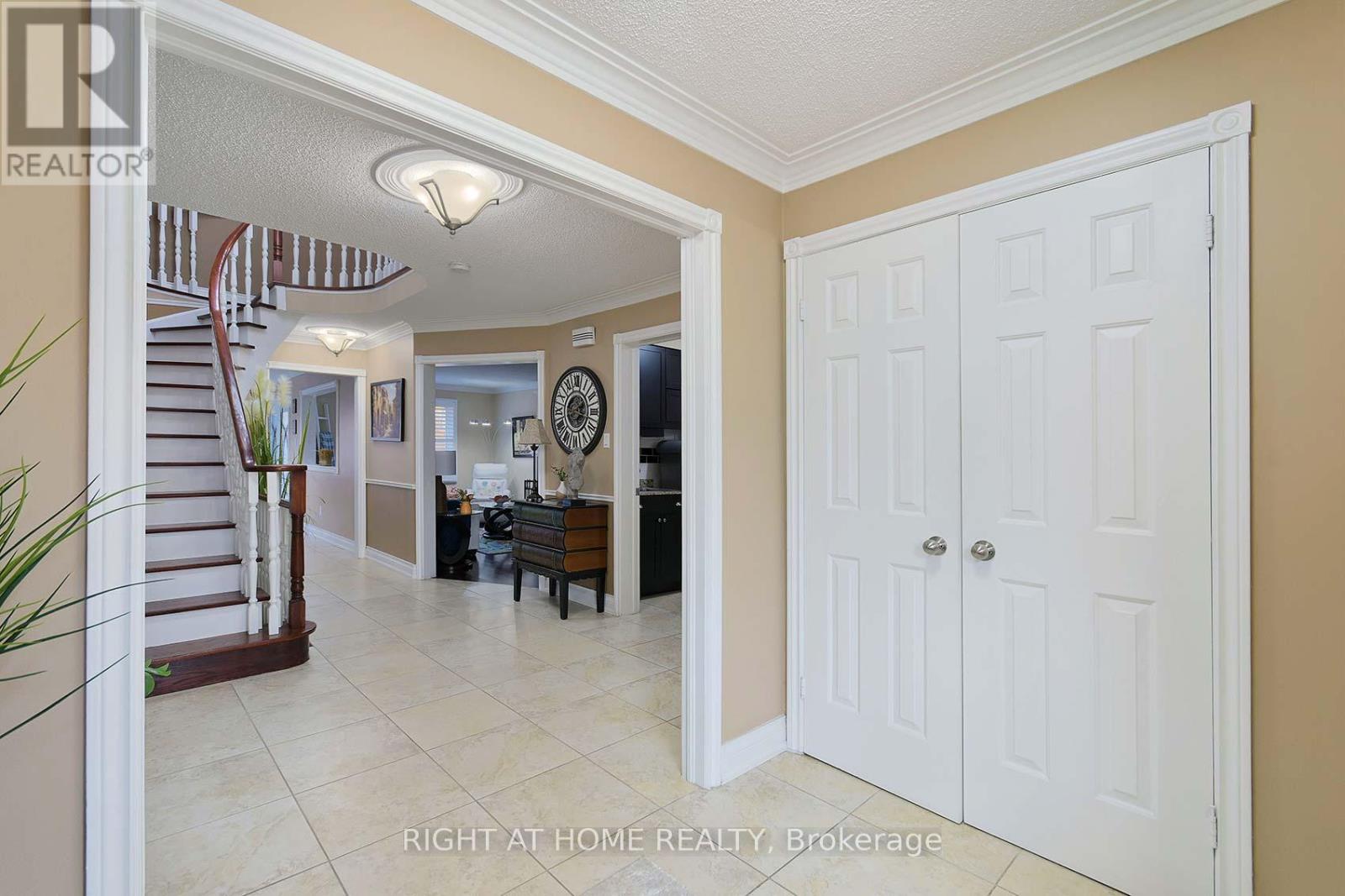 70 Bellona Street, Vaughan, Ontario  L4L 6R4 - Photo 11 - N12529364