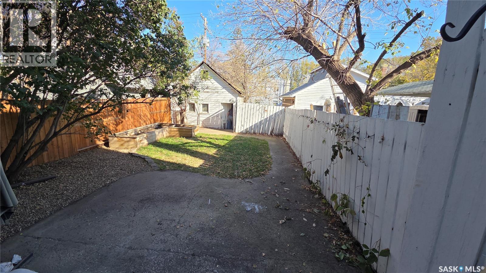 2143 Cameron Street, Regina, Saskatchewan  S4T 2V7 - Photo 25 - SK021155