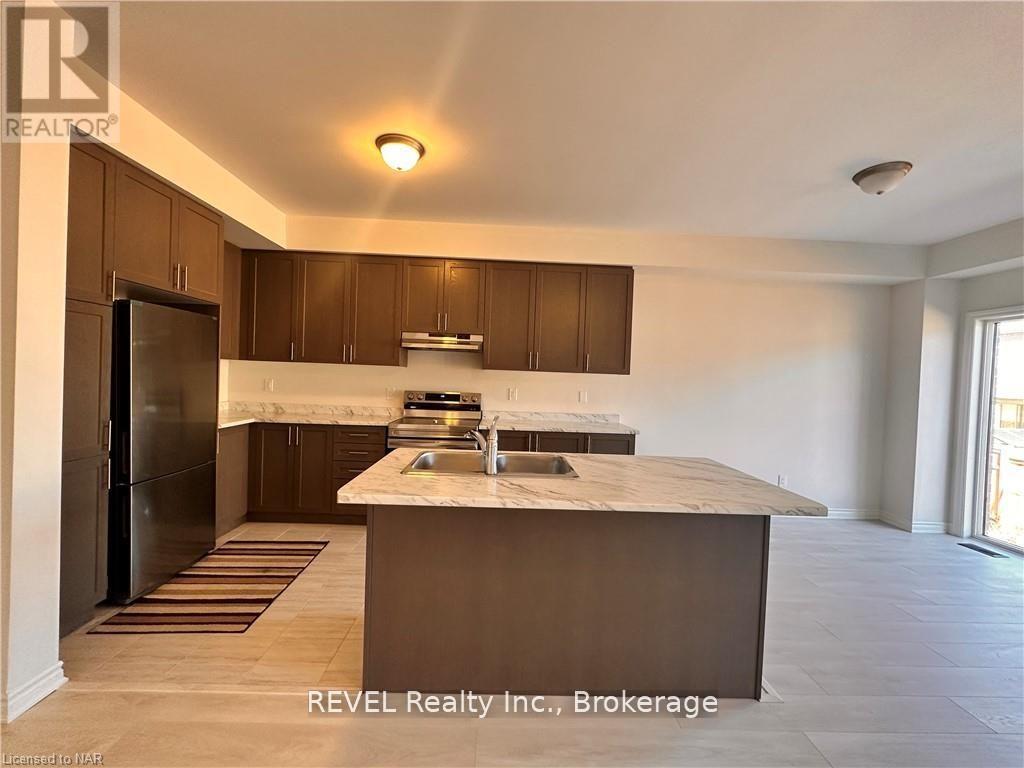 25 Sapphire Way, Thorold, Ontario  L2V 0L4 - Photo 8 - X12684588