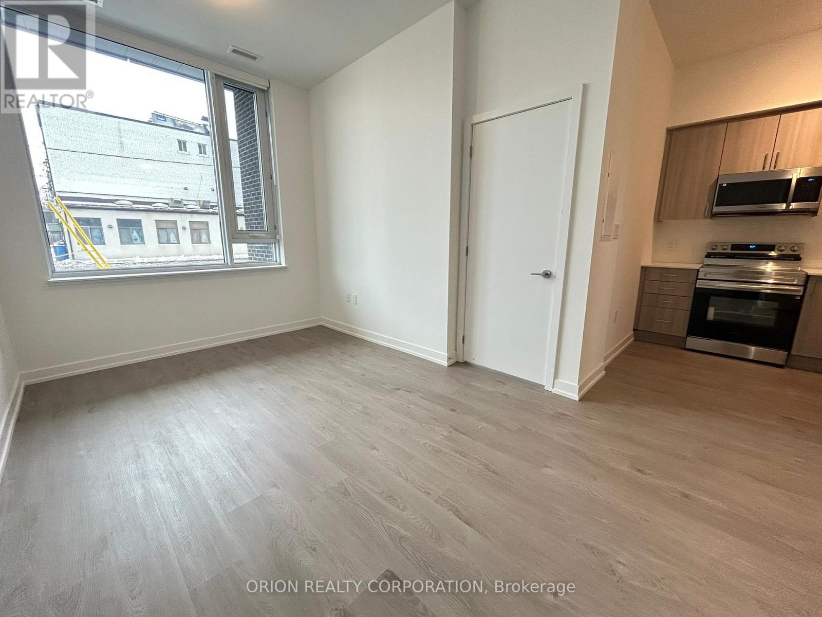 109 - 556 Marlee Avenue, Toronto, Ontario  M6B 0B1 - Photo 4 - W12684006