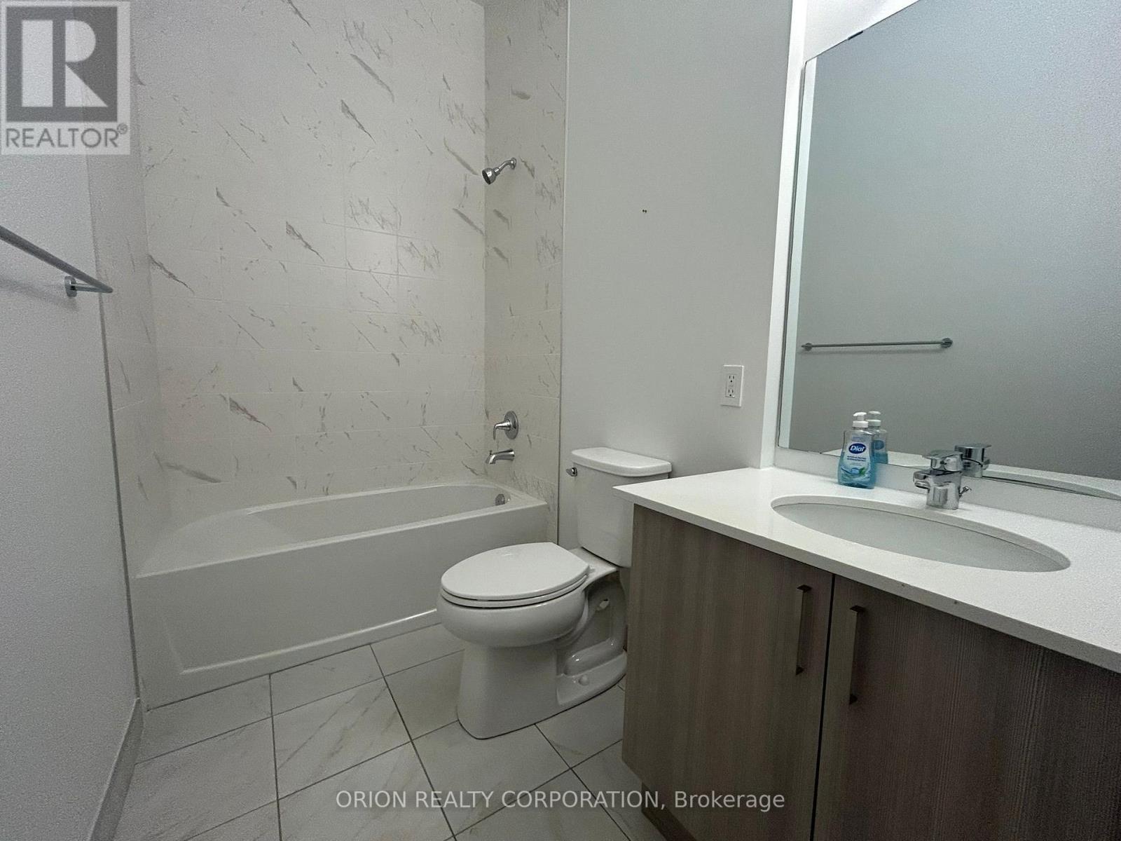 109 - 556 Marlee Avenue, Toronto, Ontario  M6B 0B1 - Photo 5 - W12684006