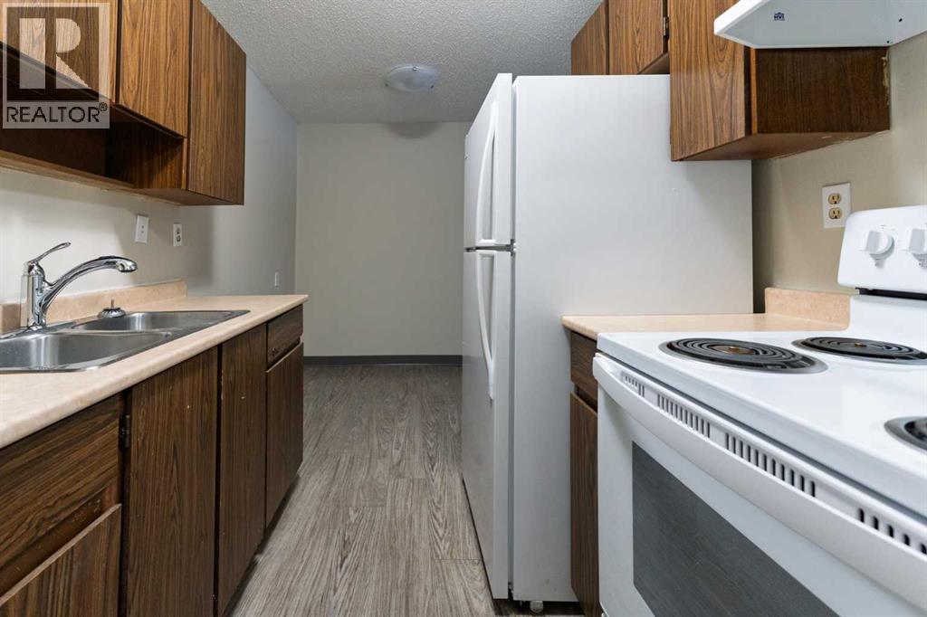 101 - 410, 4721 55 Street, Red Deer, Alberta  T4N 2H9 - Photo 11 - A2275455