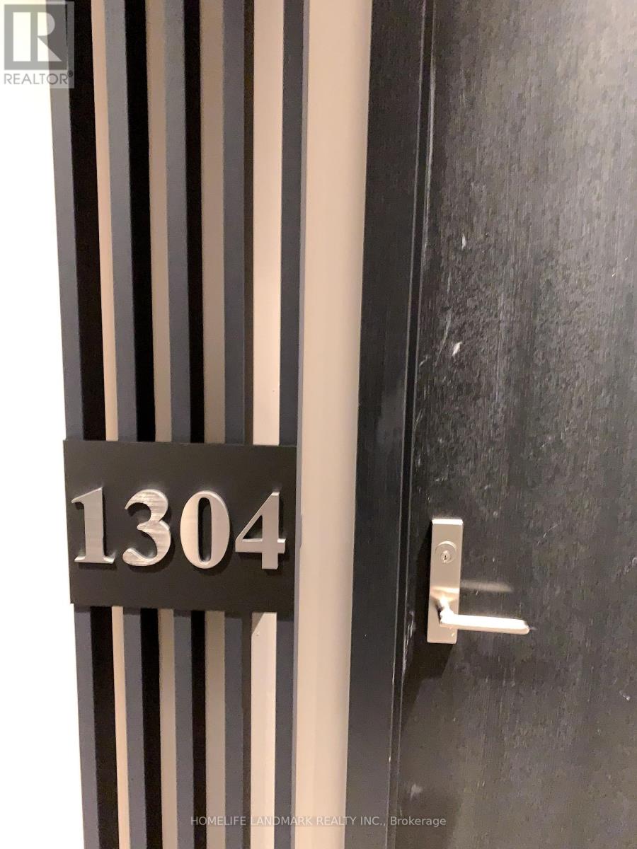 1304 - 81 Wellesley Street E, Toronto, Ontario  M4Y 0C5 - Photo 3 - C12684596