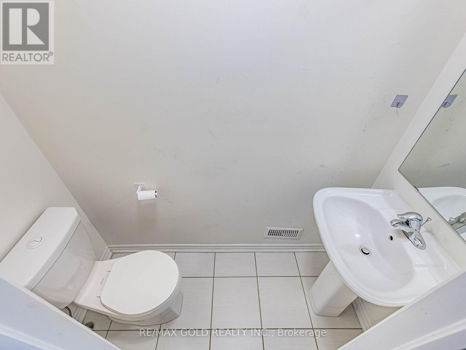 94 Donald Ficht Crescent, Brampton, Ontario  L7A 5H8 - Photo 20 - W12684582