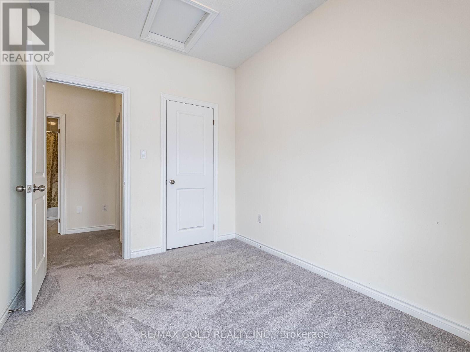 94 Donald Ficht Crescent, Brampton, Ontario  L7A 5H8 - Photo 25 - W12684582