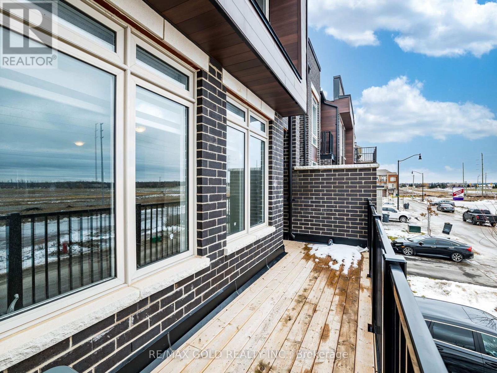 94 Donald Ficht Crescent, Brampton, Ontario  L7A 5H8 - Photo 34 - W12684582