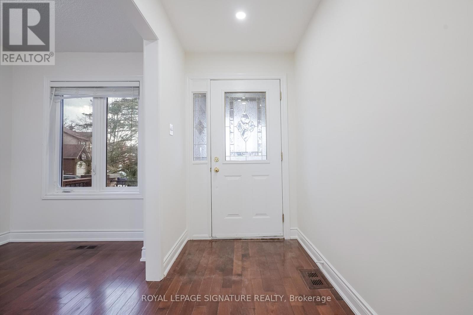 796 Thistle Down Court, Mississauga, Ontario  L5C 3K6 - Photo 18 - W12684600