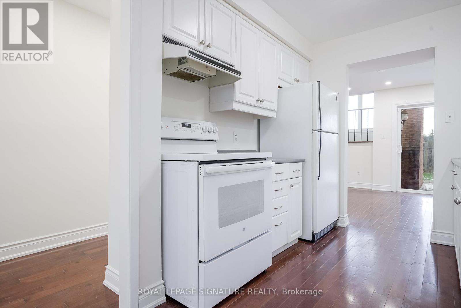 796 Thistle Down Court, Mississauga, Ontario  L5C 3K6 - Photo 22 - W12684600