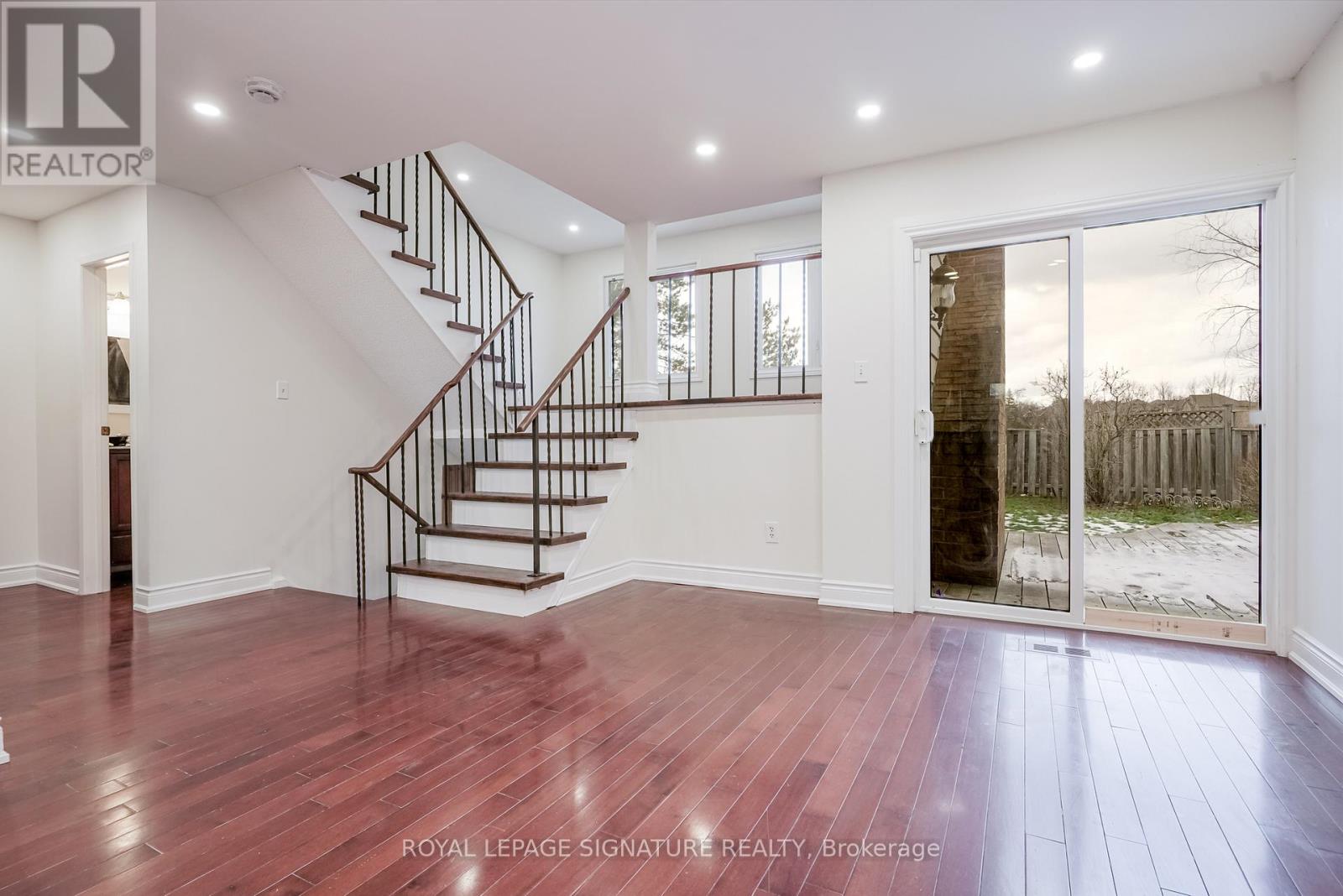 796 Thistle Down Court, Mississauga, Ontario  L5C 3K6 - Photo 26 - W12684600