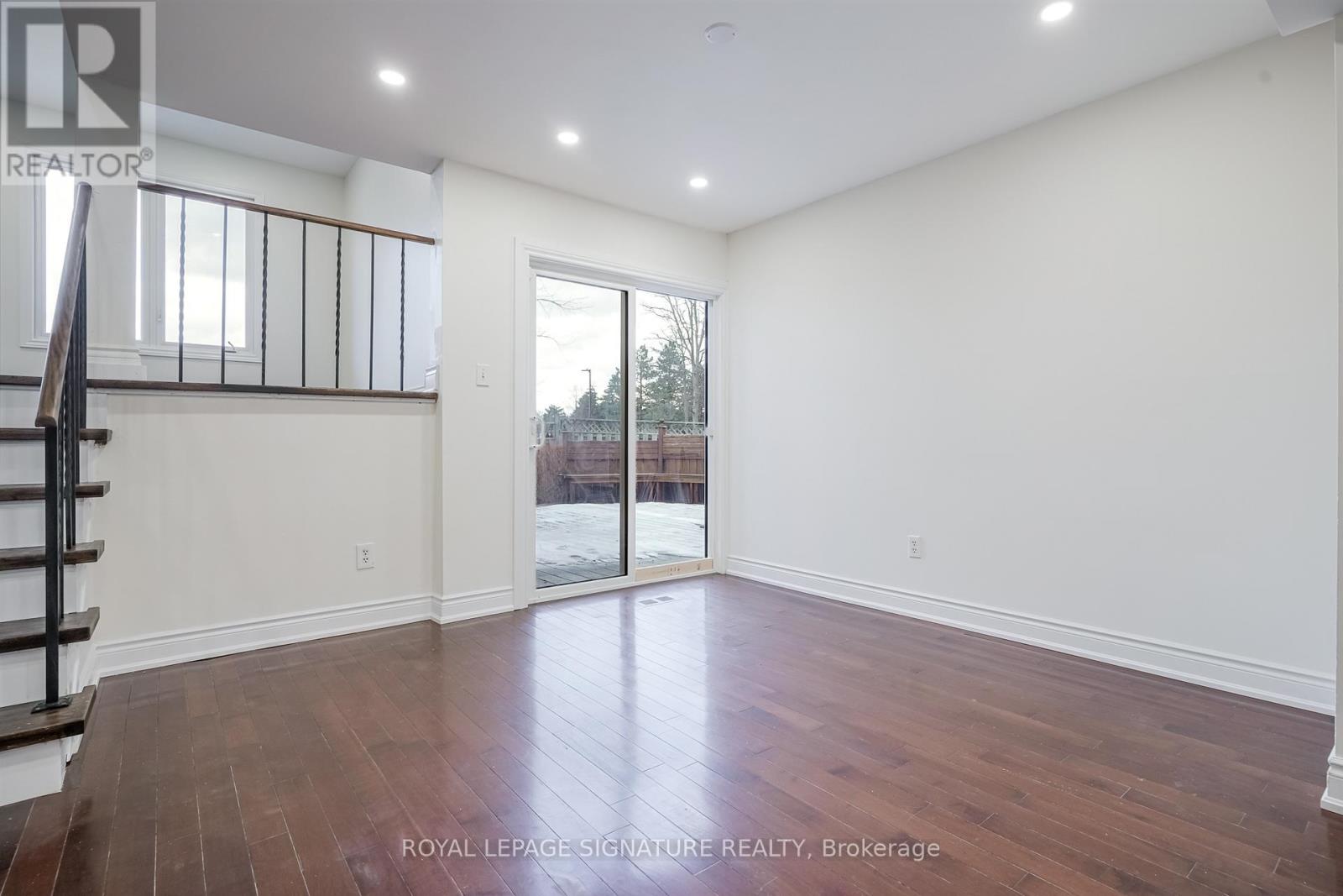 796 Thistle Down Court, Mississauga, Ontario  L5C 3K6 - Photo 27 - W12684600